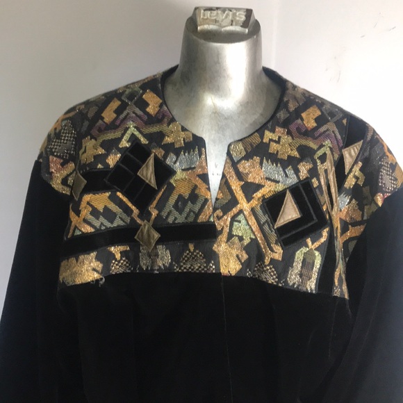 “TIB of MONTREAL ” VINTAGE Velvet Boho Ladies Jacket . - Picture 2 of 12